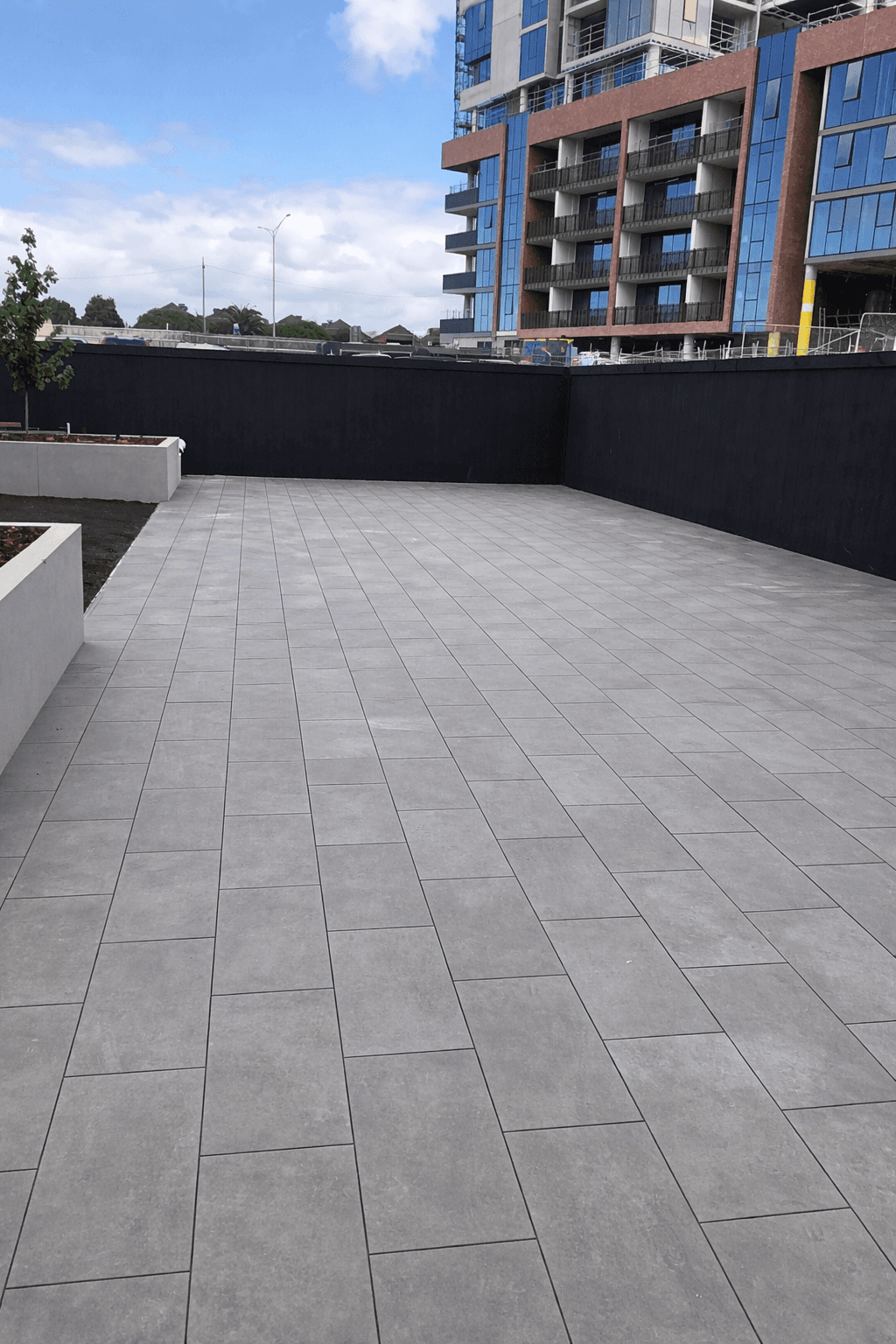 Outdoor paving and hard landscaping tiling